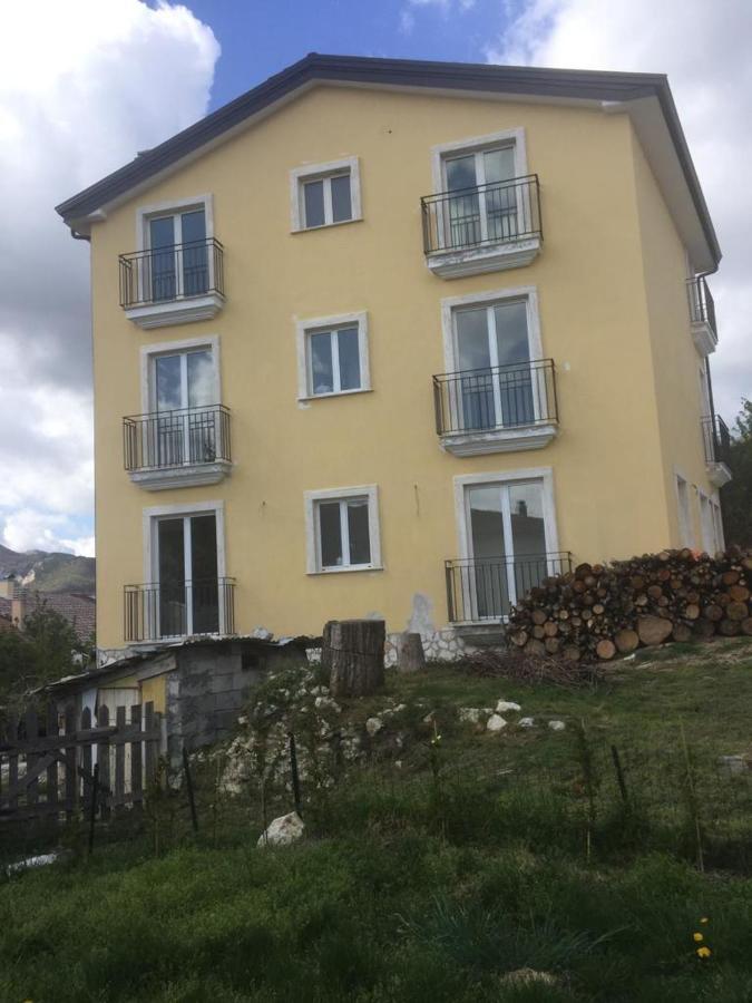5 Miles Apt Rocca Cinquemiglia Exterior photo